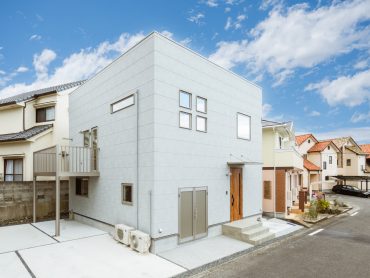 アースハウジング株式会社 一級建築士事務所 部屋数も遊び心も欲しいあなたへ ZERO-CUBE STEPFLOOR