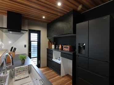 アースハウジング株式会社 一級建築士事務所 直線が魅せるスタイリッシュモダンの住まい ZERO-CUBE CUSTOM