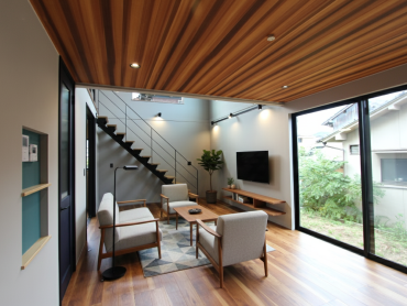 アースハウジング株式会社 一級建築士事務所 直線が魅せるスタイリッシュモダンの住まい ZERO-CUBE CUSTOM