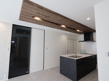 アースハウジング株式会社 一級建築士事務所 43坪の土地に建てるラグジュアリーな平屋