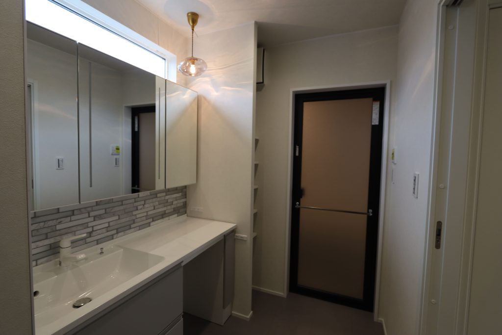 アースハウジング株式会社 一級建築士事務所 43坪の土地に建てるラグジュアリーな平屋